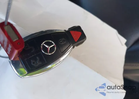 2015 Mercedes-Benz Cla 250 z USA, uszkodzony, nr VIN WDDSJ4EB2FN189470